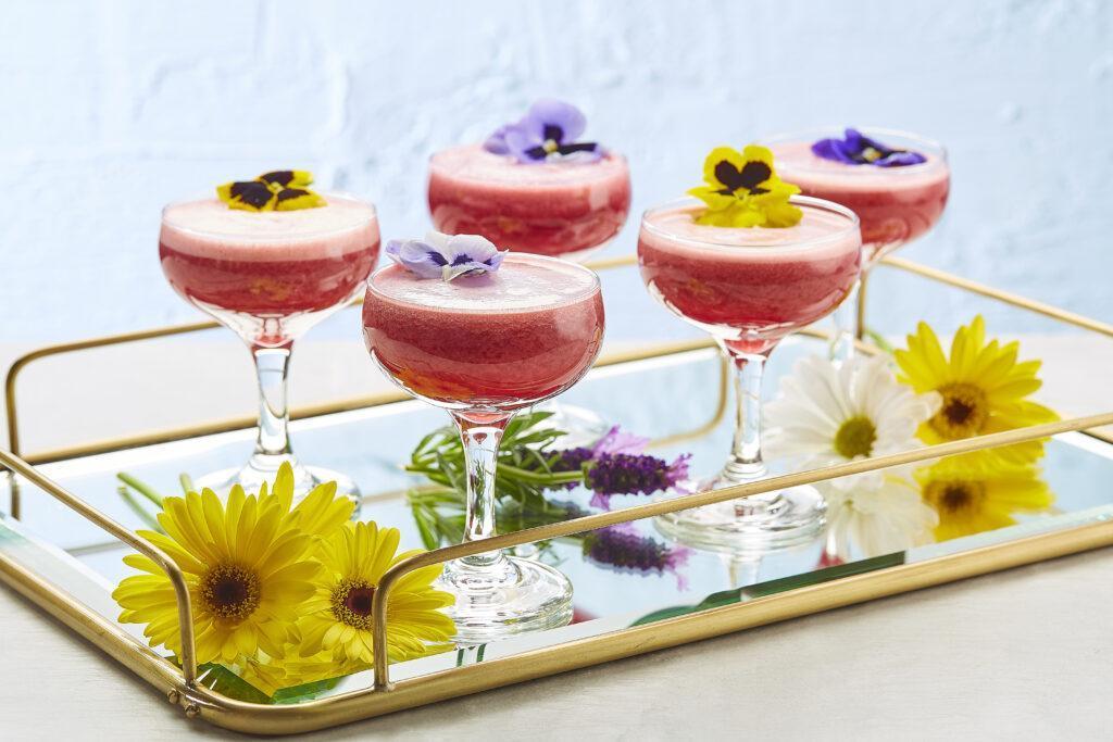 The Ultimate Cocktail & Edible Flowers